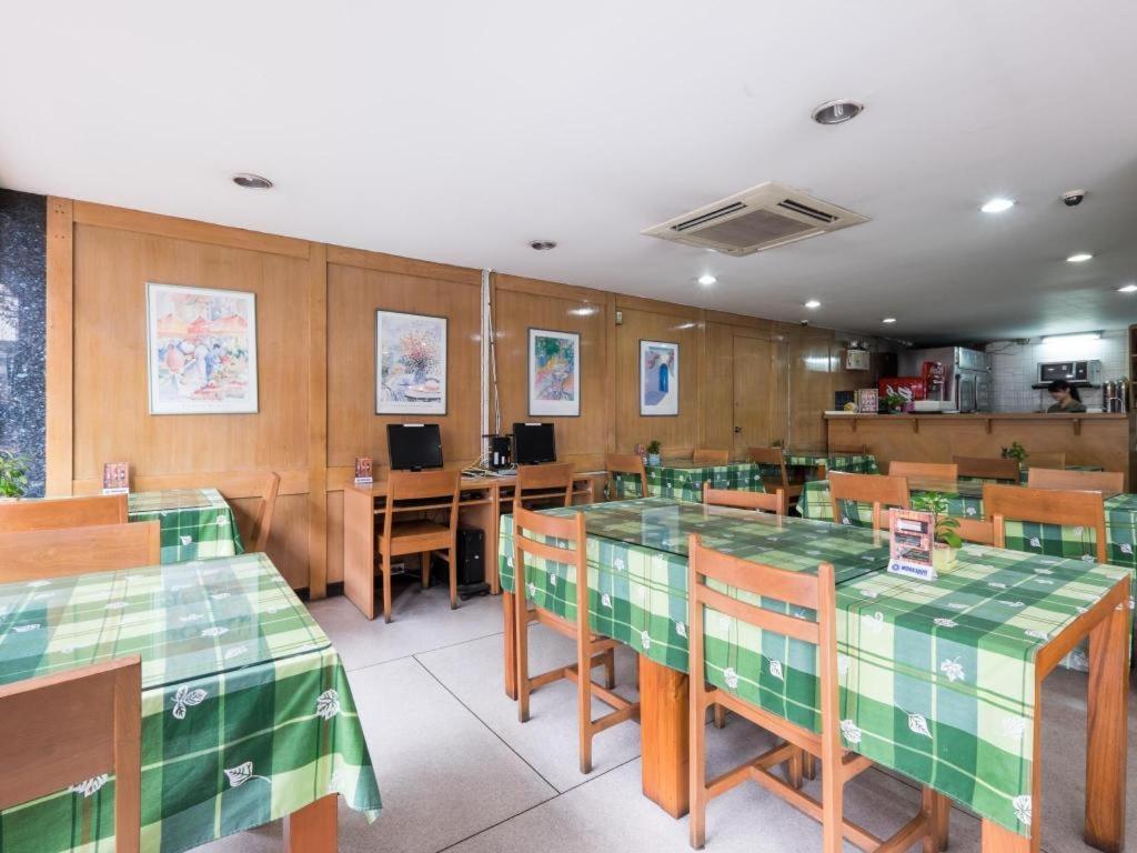 Muangphol Mansion 3*