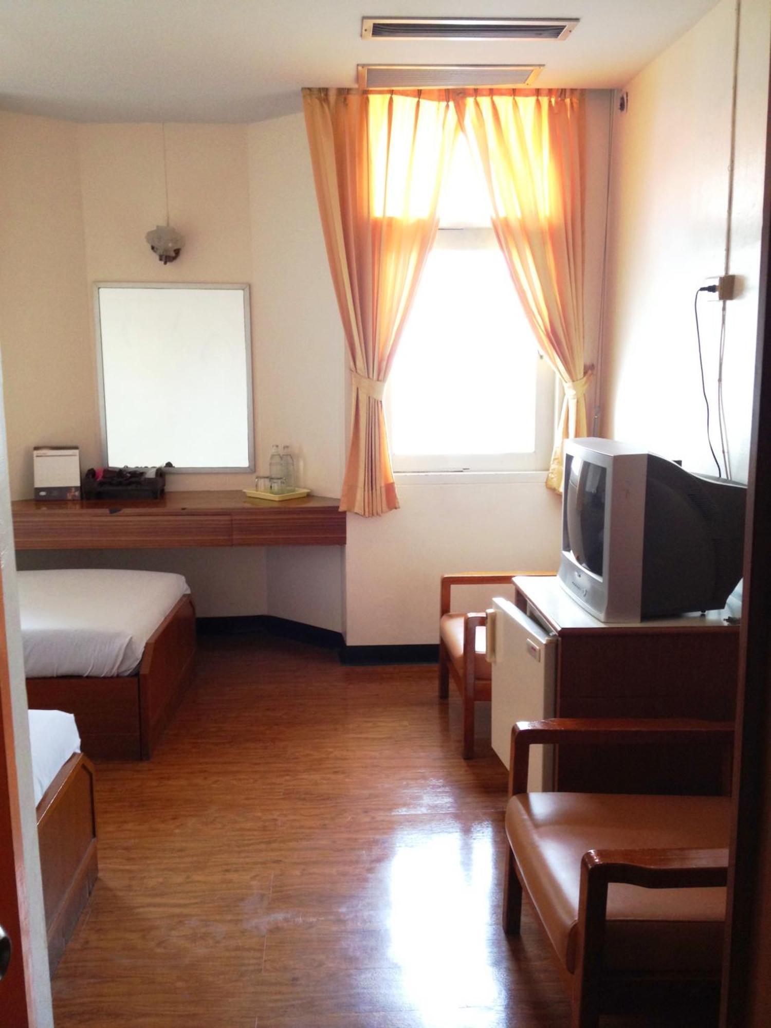 Hotel Muangphol Mansion