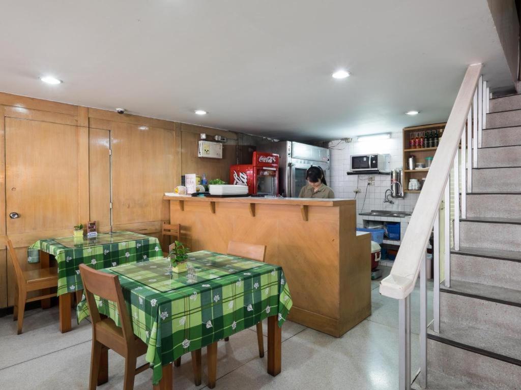 Muangphol Mansion 3* Bangkok