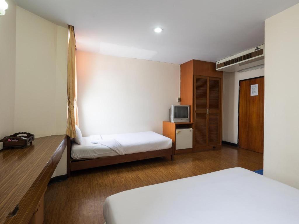 Muangphol Mansion 3*